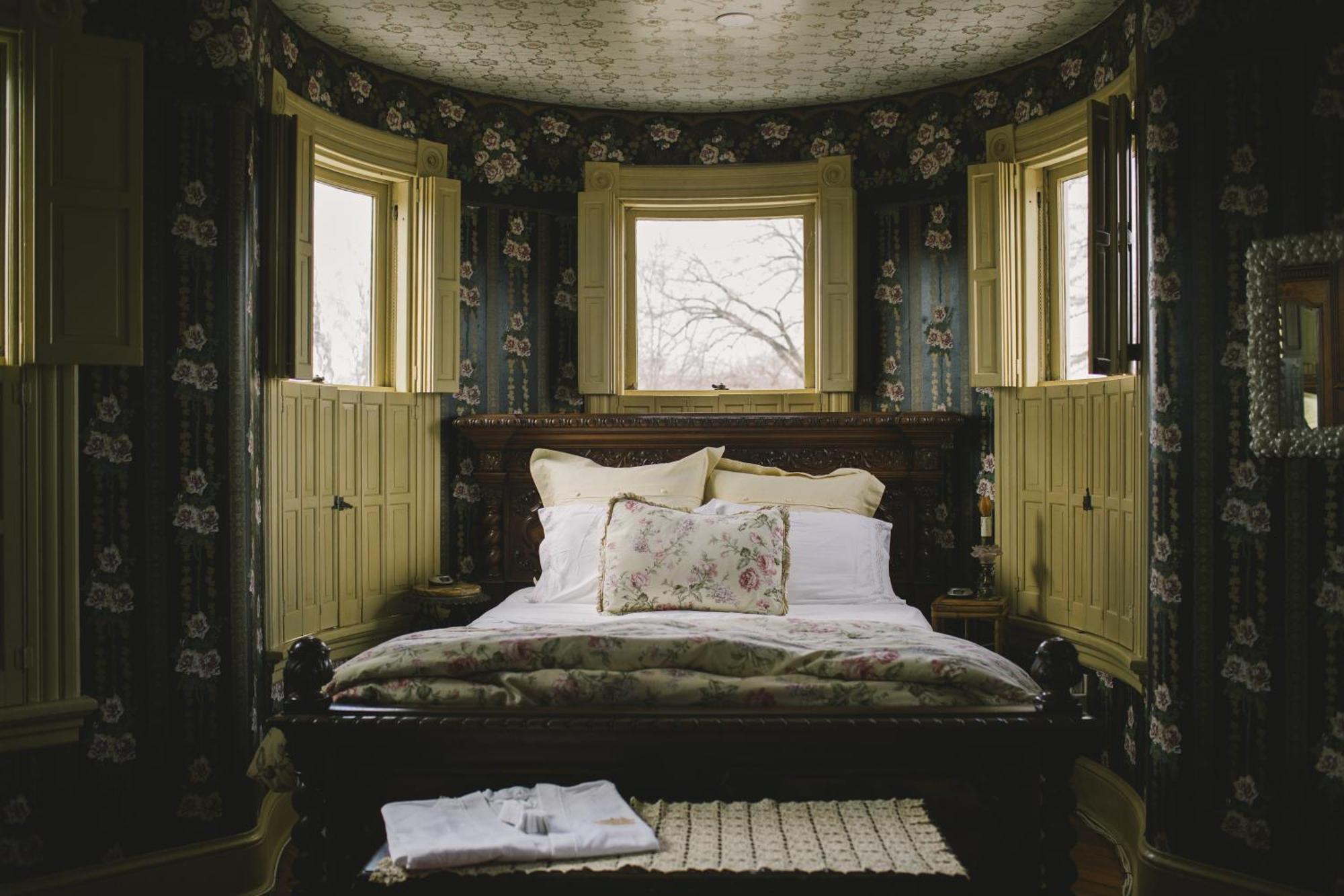 10 Clarke Bed & Breakfast Frederick Room photo